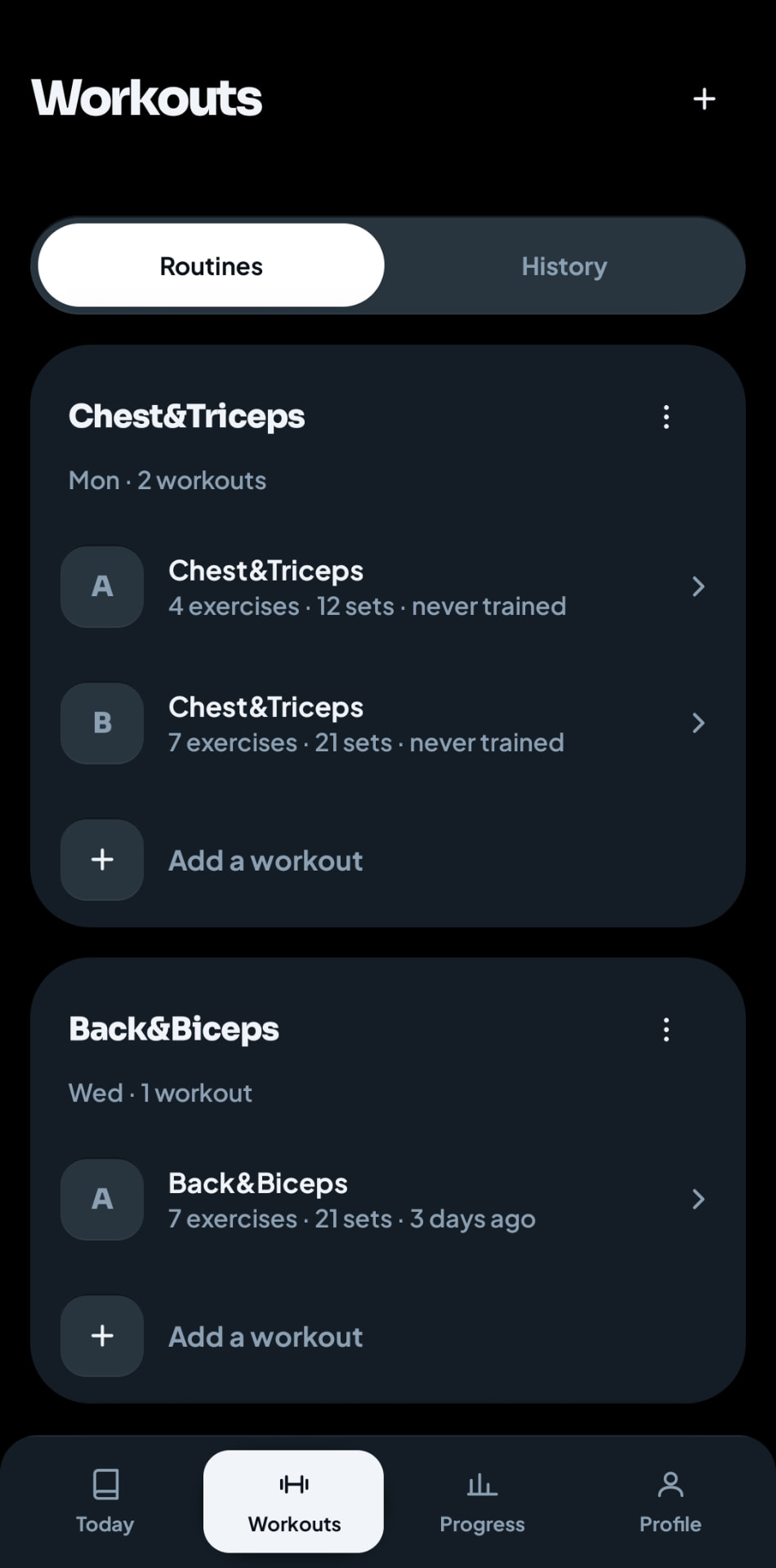 Chalk dark mode Workouts screen listing routines by day
